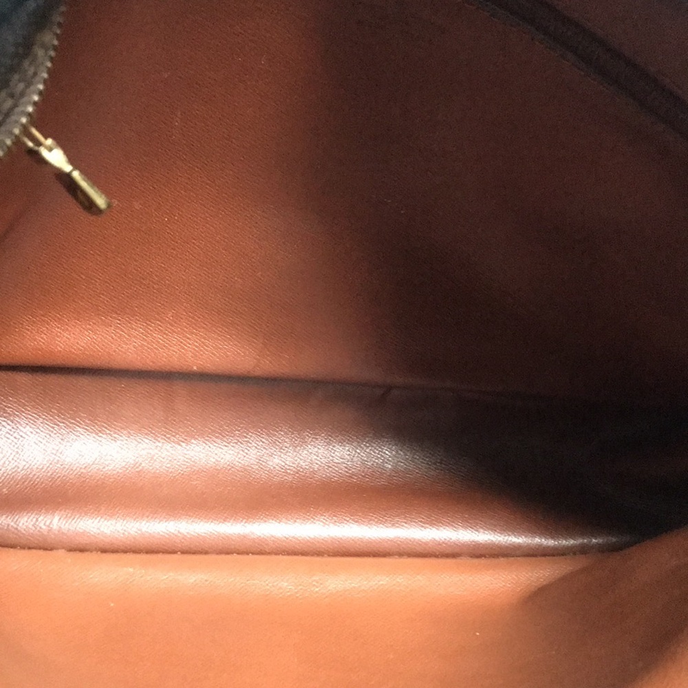 🖤 Pre-Loved Vintage Louis Vuitton Monogram Shoulder Bag – Timeless Classic 🖤 - Picture 10 of 16